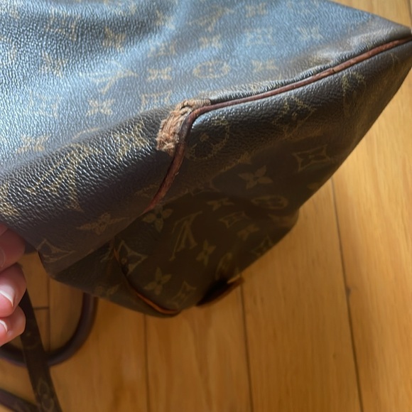 Vintage 40+ year old Speedy Louis Vuitton Bag - Picture 9 of 12